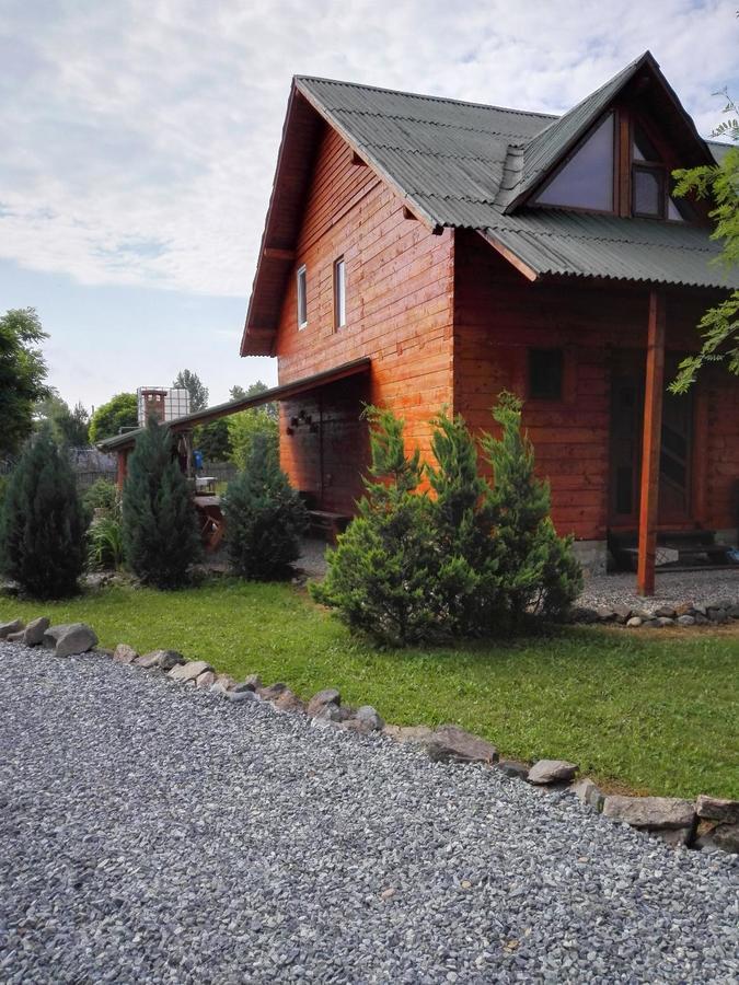 The Wooden House Villa Moldovenesti Exterior photo
